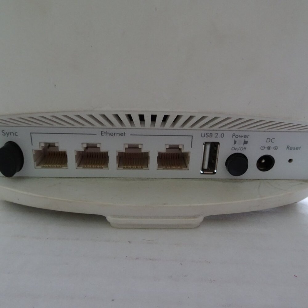 Orbi Netgear RBR50 Router and RBS50 Satellite x 2 Mesh WiFi - with power cords - Picture 9 of 14